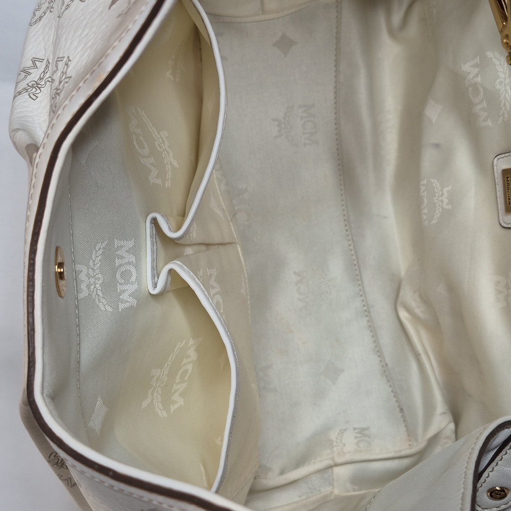 MCM White Shoulder Bag with Logo Pattern - Picture 14 of 17